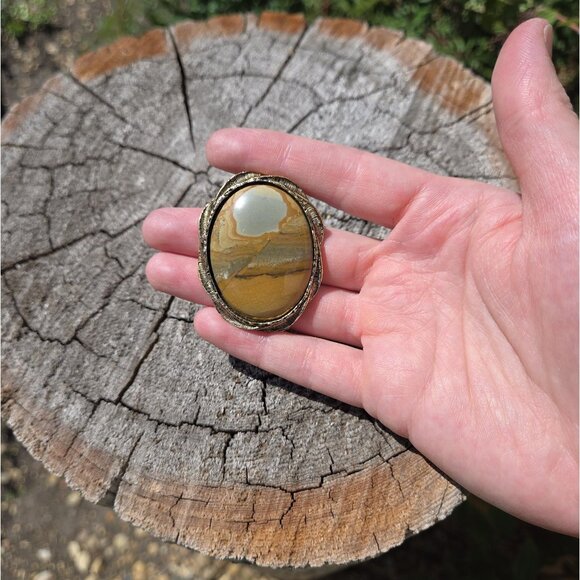 Large Picture Jasper Brooch Pendant Gold Tone Polished Oval Cabochon Brutalist - Picture 5 of 10